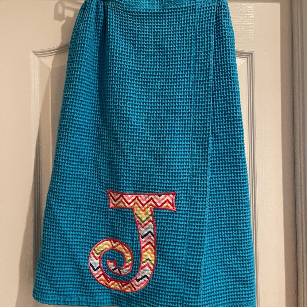 Monogrammed J cotton waffle weave wrap
